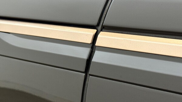 Used Land Rover Range Rover Velar 2023 for sale - 76149609: Photo 15
