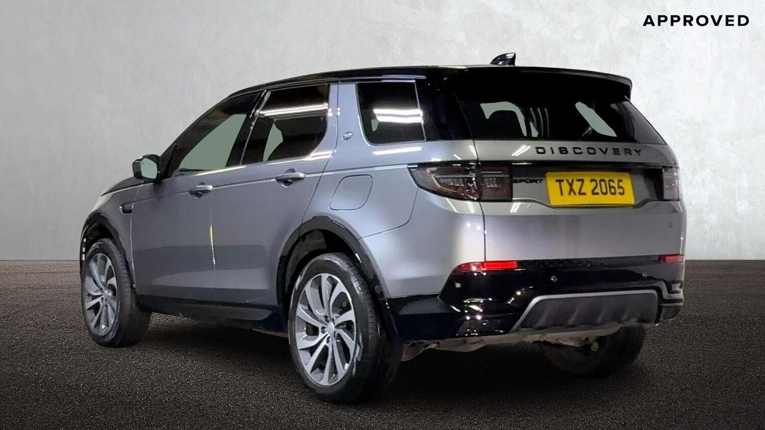 Used Land Rover Discovery Sport 2024 for sale - 76932287: Photo 2