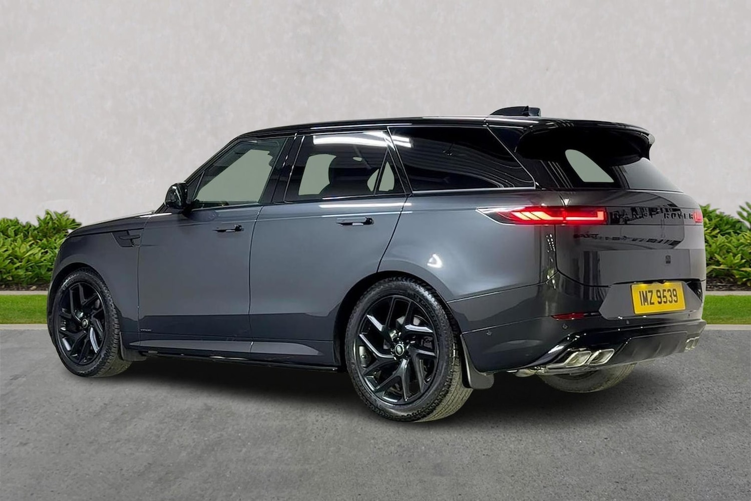 Used Land Rover Range Rover Sport 2025 for sale - 77555294: Photo 2