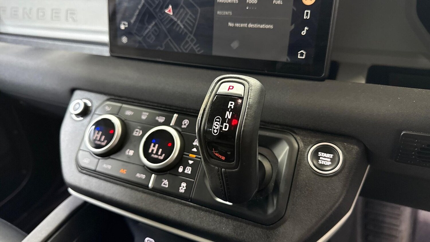 Used Land Rover Defender 2021 for sale - 77701325: Photo 13