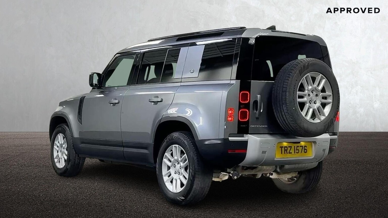 Used Land Rover Defender 2021 for sale - 77701325: Photo 2