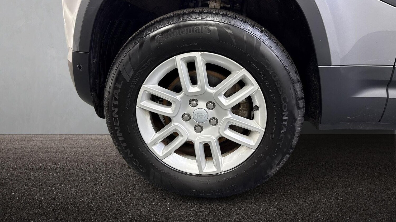 Used Land Rover Defender 2021 for sale - 77701325: Photo 8