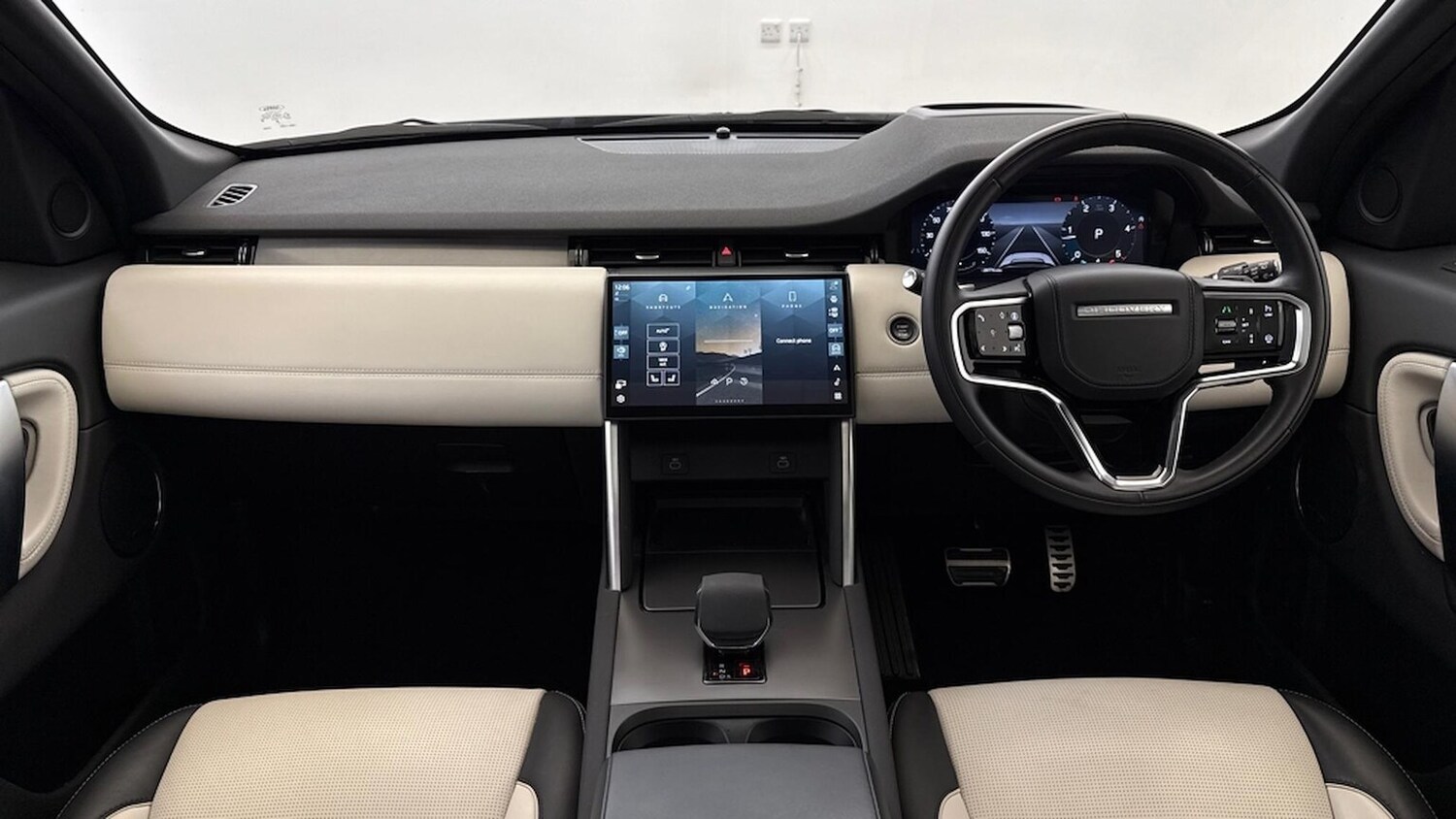 Used Land Rover Discovery Sport 2024 for sale - 77489796: Photo 11