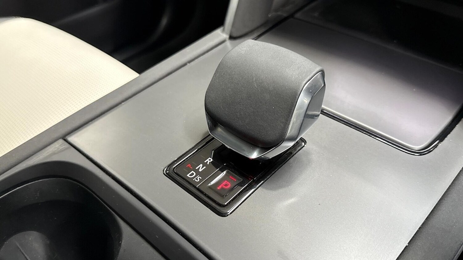 Used Land Rover Discovery Sport 2024 for sale - 77489796: Photo 13