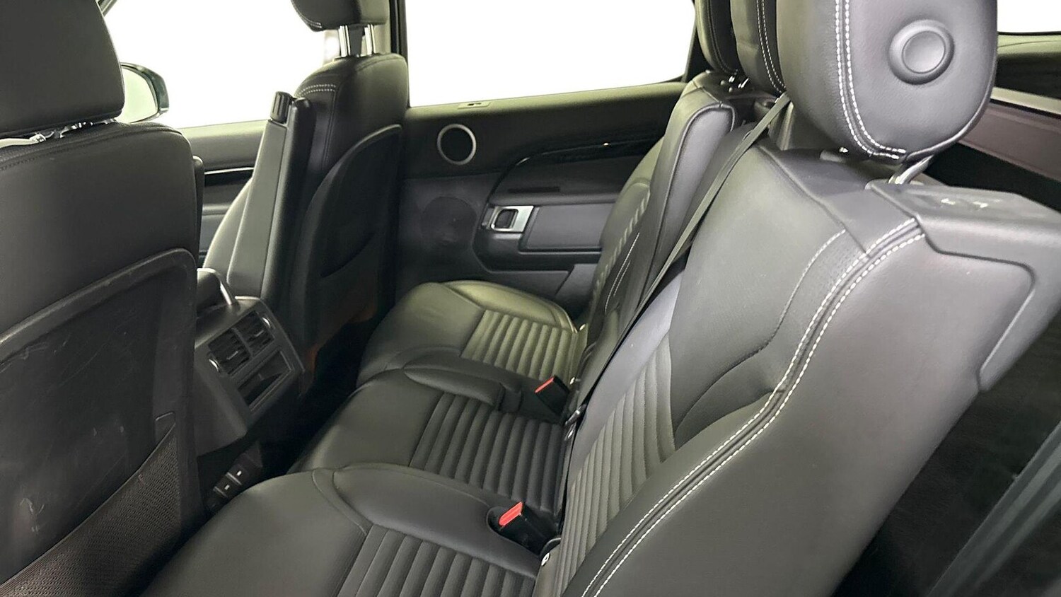 Used Land Rover Discovery 2023 for sale - 77567715: Photo 4