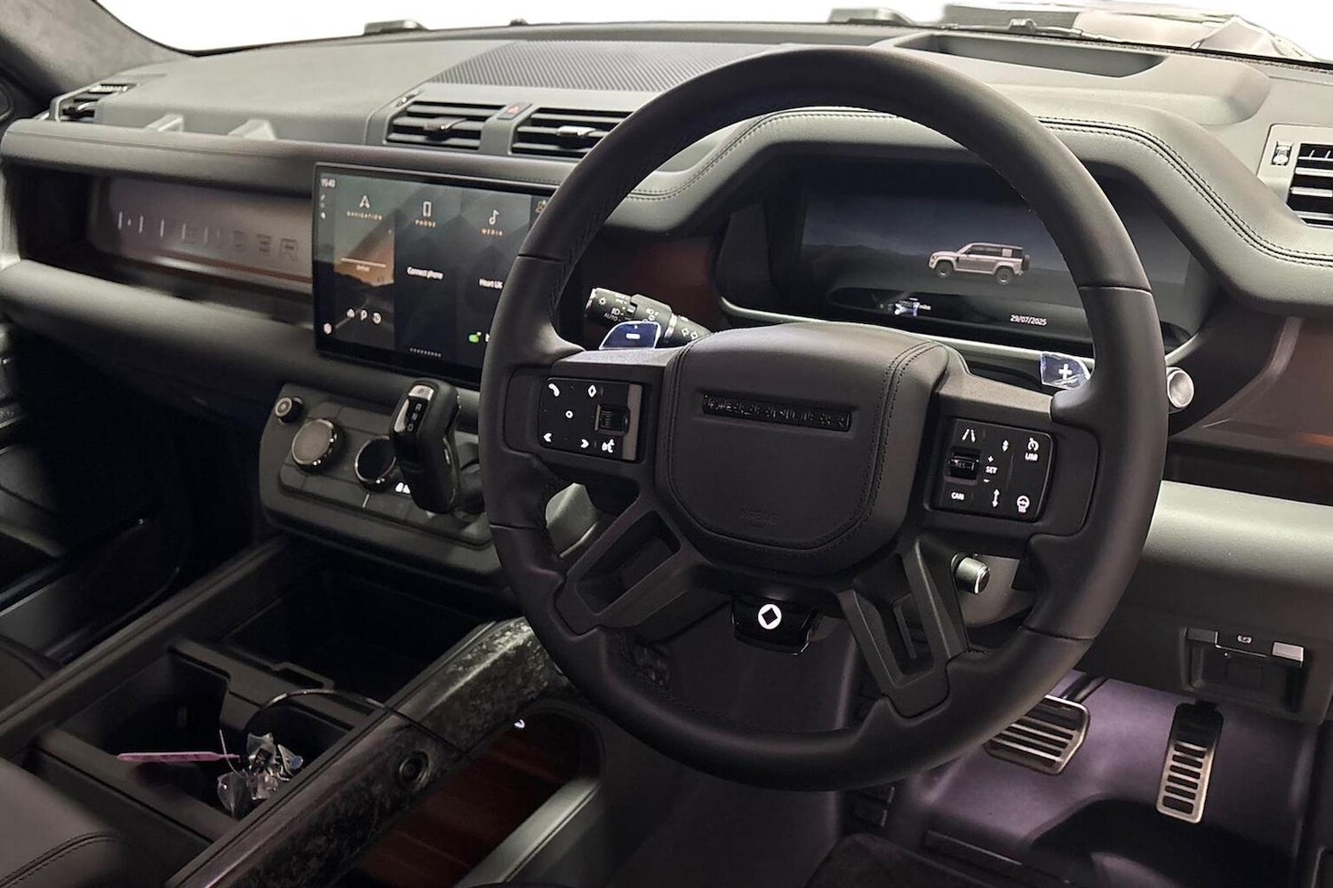 Used Land Rover Defender 2025 for sale - 76663747: Photo 15