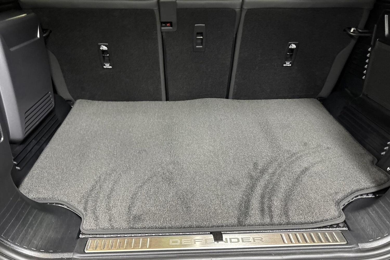 Used Land Rover Defender 2025 for sale - 76663747: Photo 17