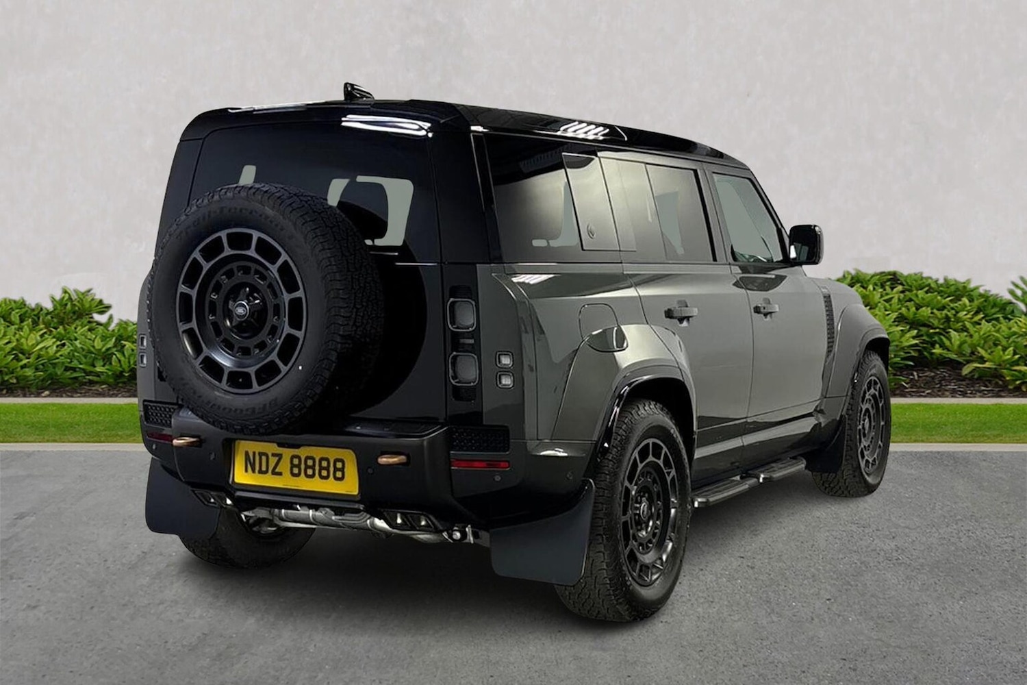 Used Land Rover Defender 2025 for sale - 76663747: Photo 18