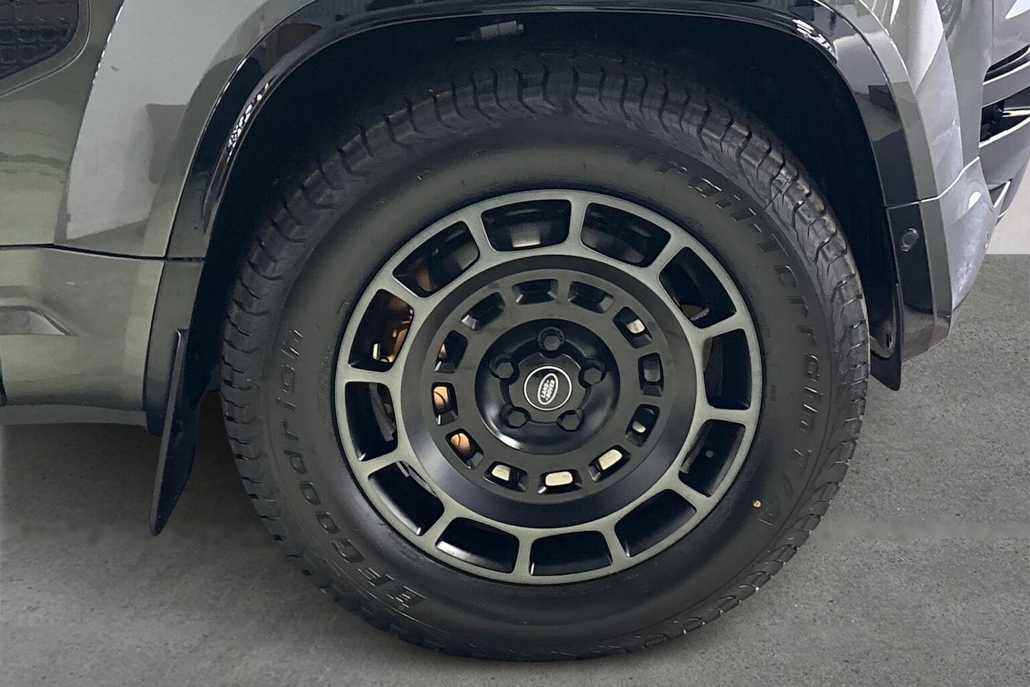 Used Land Rover Defender 2025 for sale - 76663747: Photo 6