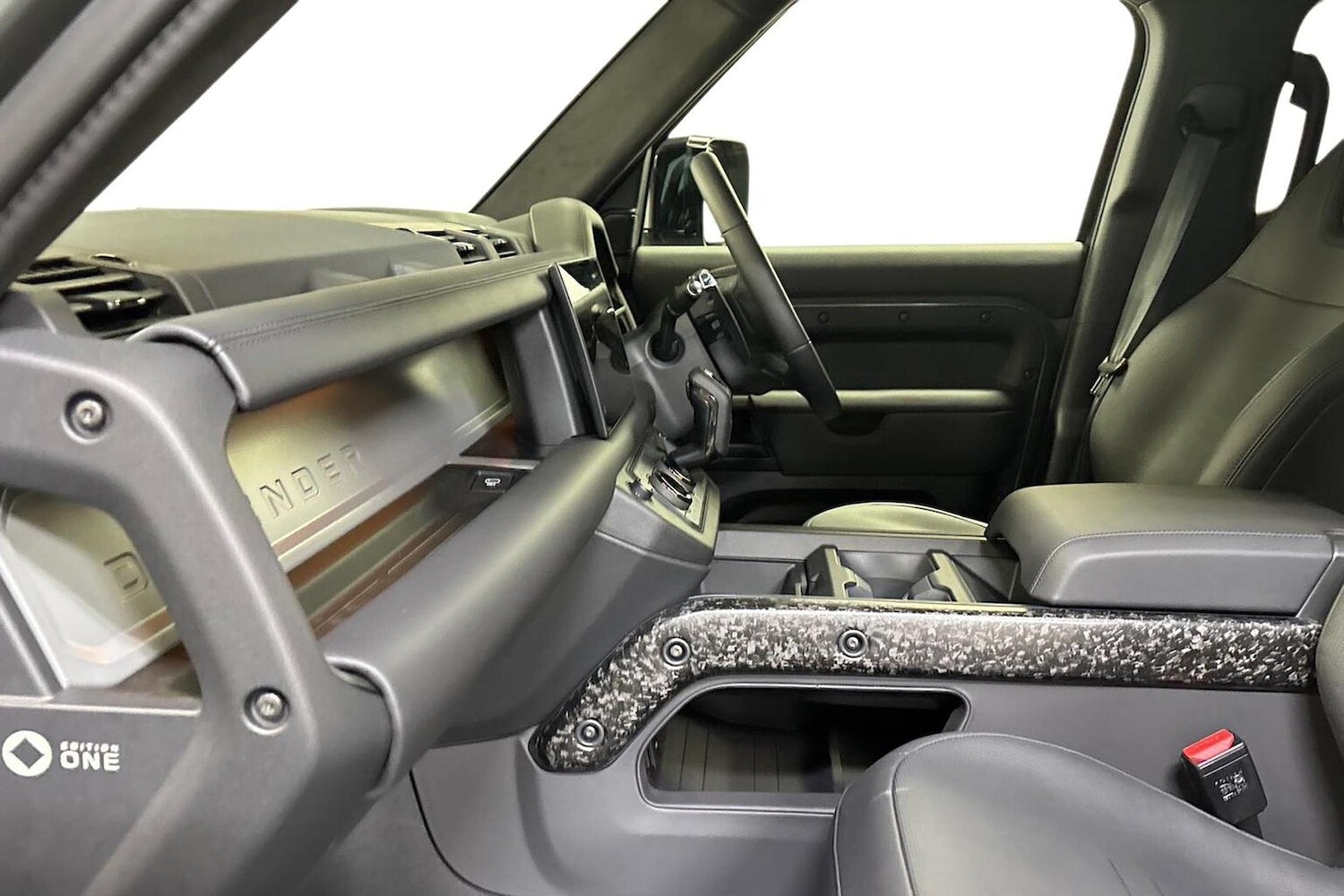 Used Land Rover Defender 2025 for sale - 76663747: Photo 7