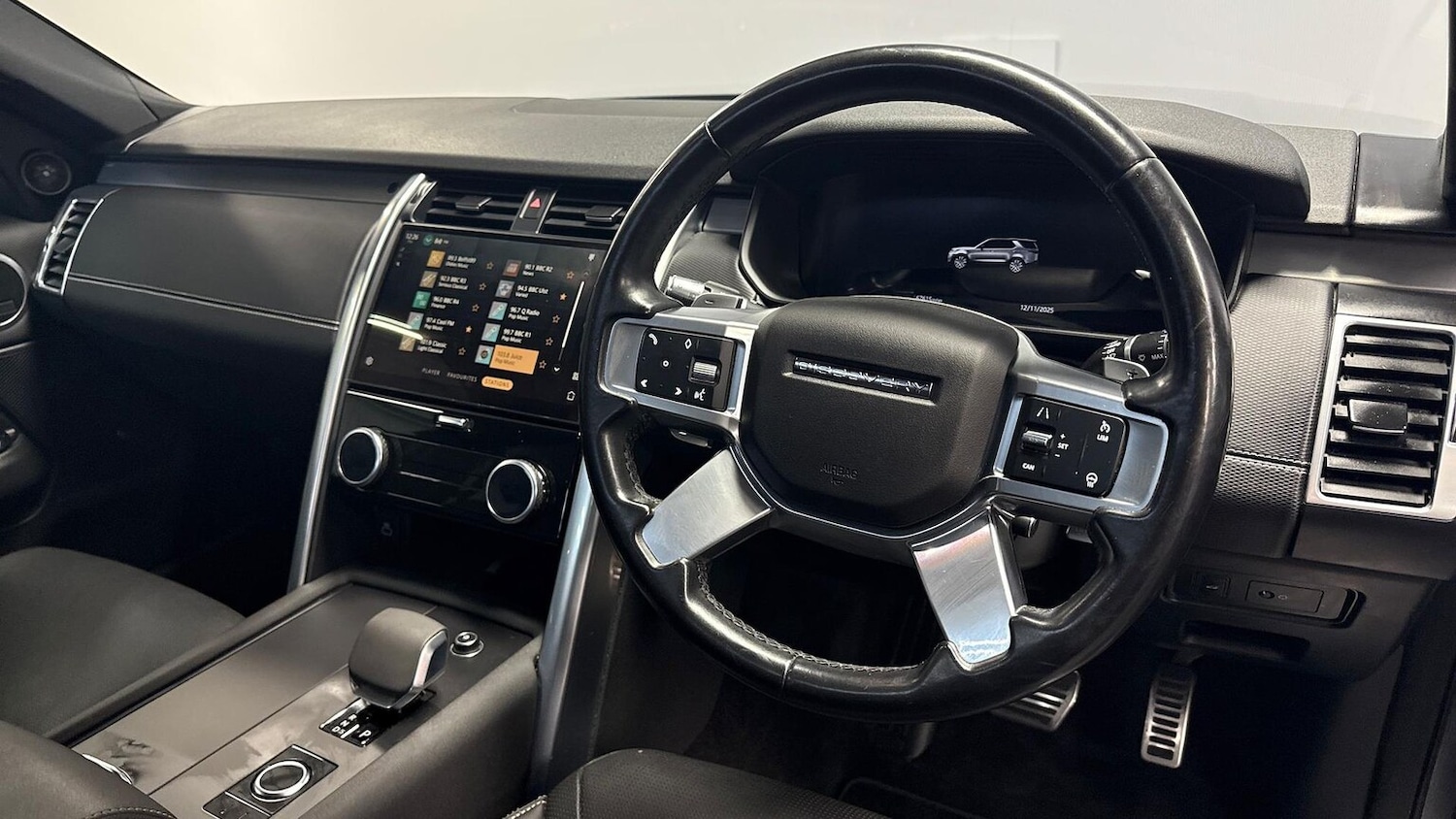 Used Land Rover Discovery 2021 for sale - 76532470: Photo 15