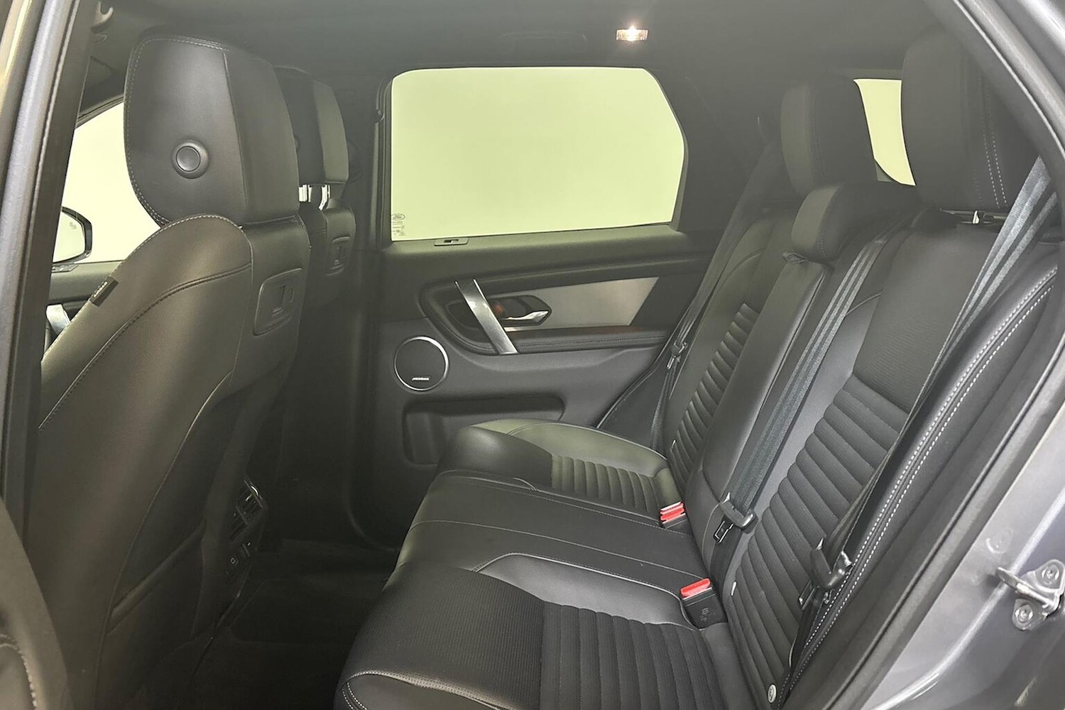 Used Land Rover Discovery Sport 2024 for sale - 76618514: Photo 16