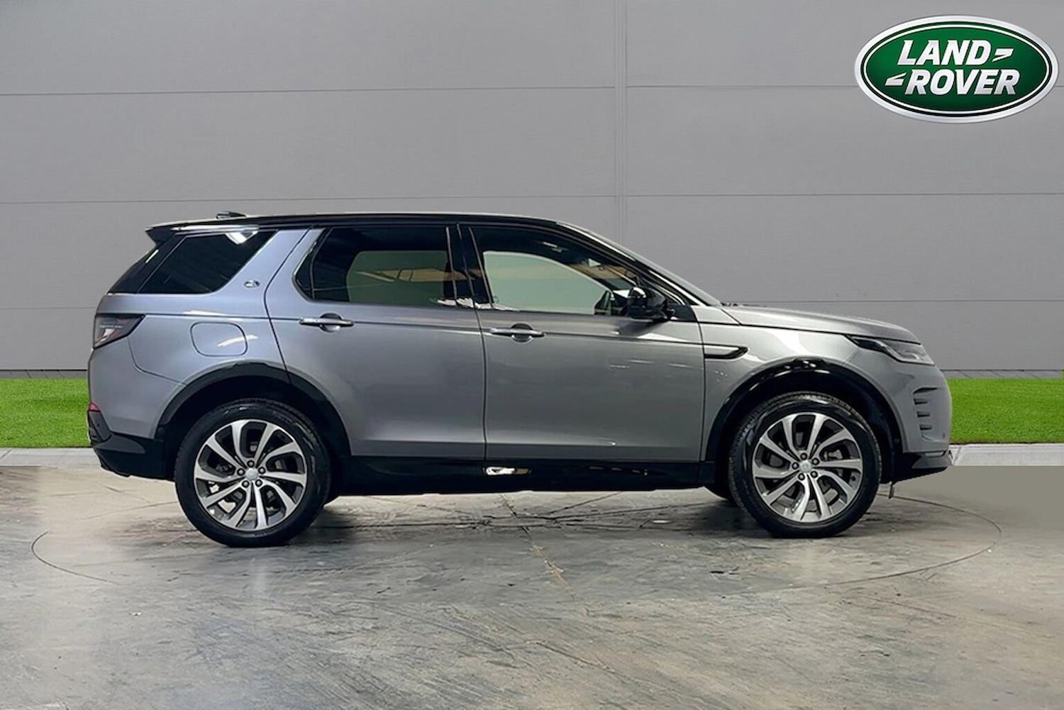 Used Land Rover Discovery Sport 2024 for sale - 76618514: Photo 3