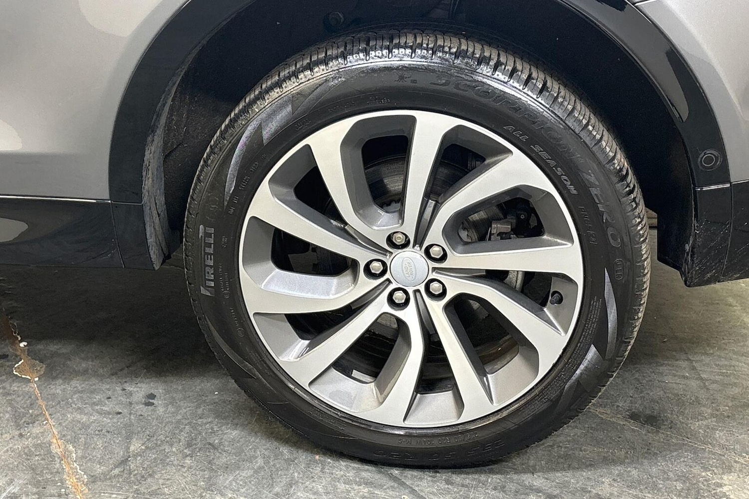 Used Land Rover Discovery Sport 2024 for sale - 76618514: Photo 6