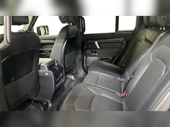 Used Land Rover Defender 2022 for sale - 78420812: Photo