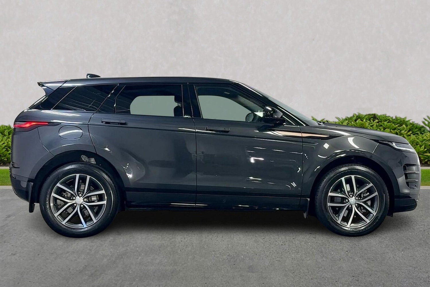 Used Land Rover Range Rover Evoque 2025 for sale - 77489480: Photo 3