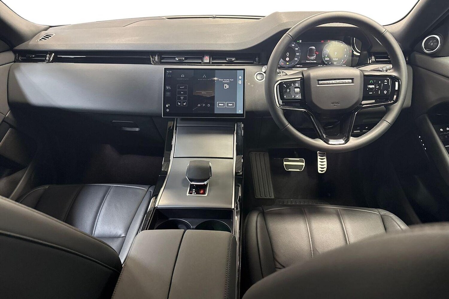 Used Land Rover Range Rover Evoque 2025 for sale - 77489480: Photo 8
