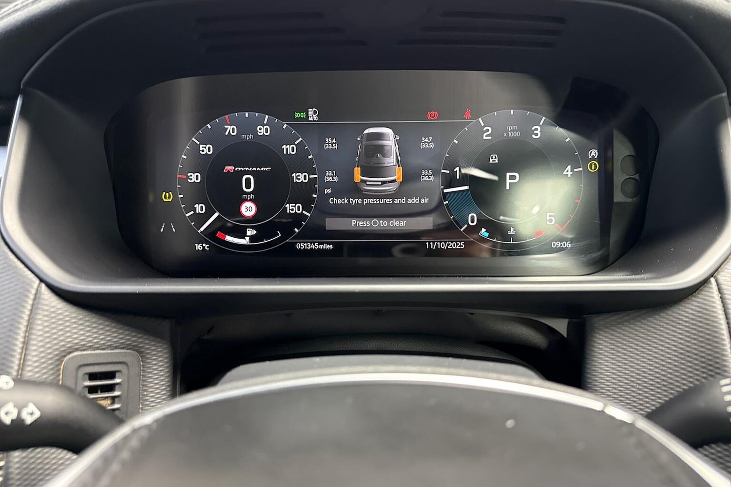 Used Land Rover Discovery 2023 for sale - 76794880: Photo 10