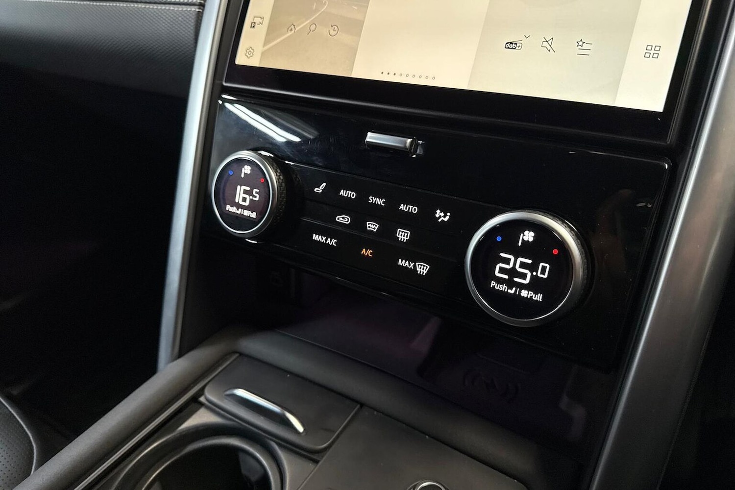 Used Land Rover Discovery 2023 for sale - 76794880: Photo 12