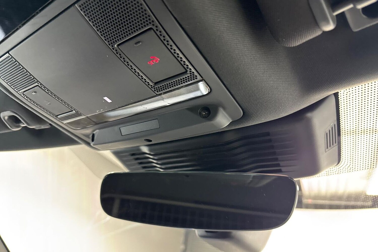 Used Land Rover Discovery 2023 for sale - 76794880: Photo 14