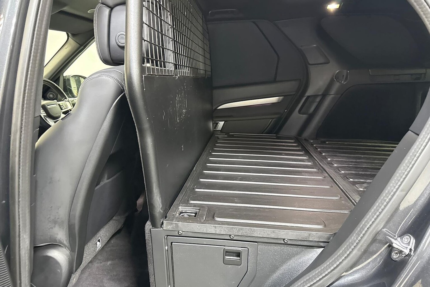 Used Land Rover Discovery 2023 for sale - 76794880: Photo 16