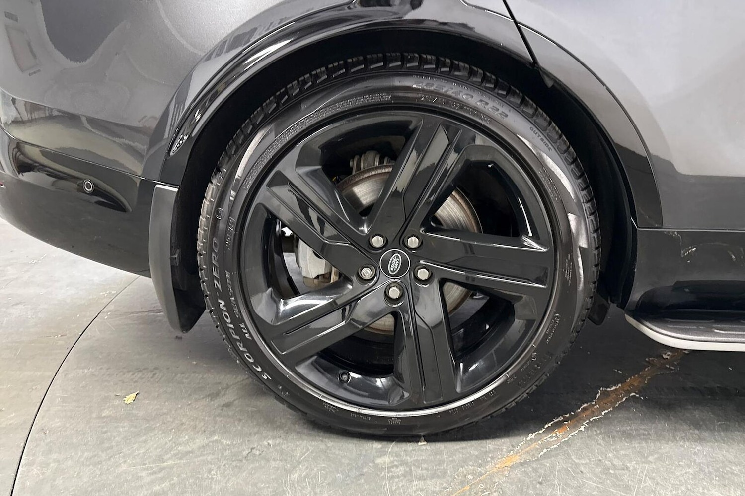 Used Land Rover Discovery 2023 for sale - 76794880: Photo 6