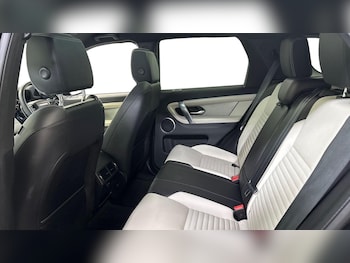 Used Land Rover Discovery Sport 2023 for sale - 78496117: Photo