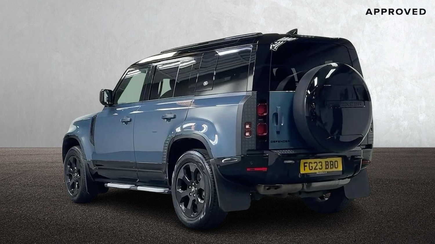 Used Land Rover Defender 2023 for sale - 78193303: Photo 2