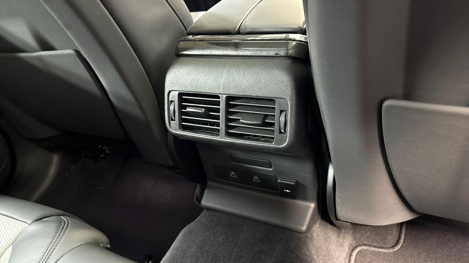 Used Land Rover Range Rover Velar 2024 for sale - 77489784: Photo 18