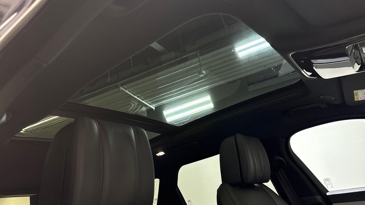 Used Land Rover Range Rover Velar 2024 for sale - 77489784: Photo 21