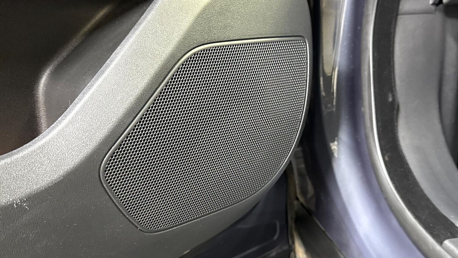 Used Land Rover Range Rover Velar 2024 for sale - 77489784: Photo 24