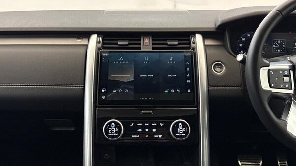 Used Land Rover Discovery 2024 for sale - 76149611: Photo 16