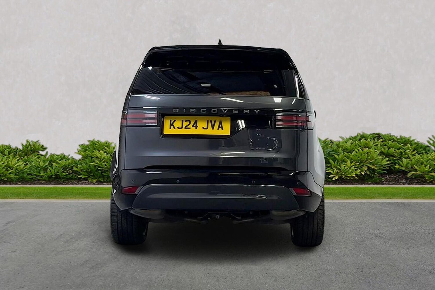 Used Land Rover Discovery 2024 for sale - 76149611: Photo 4