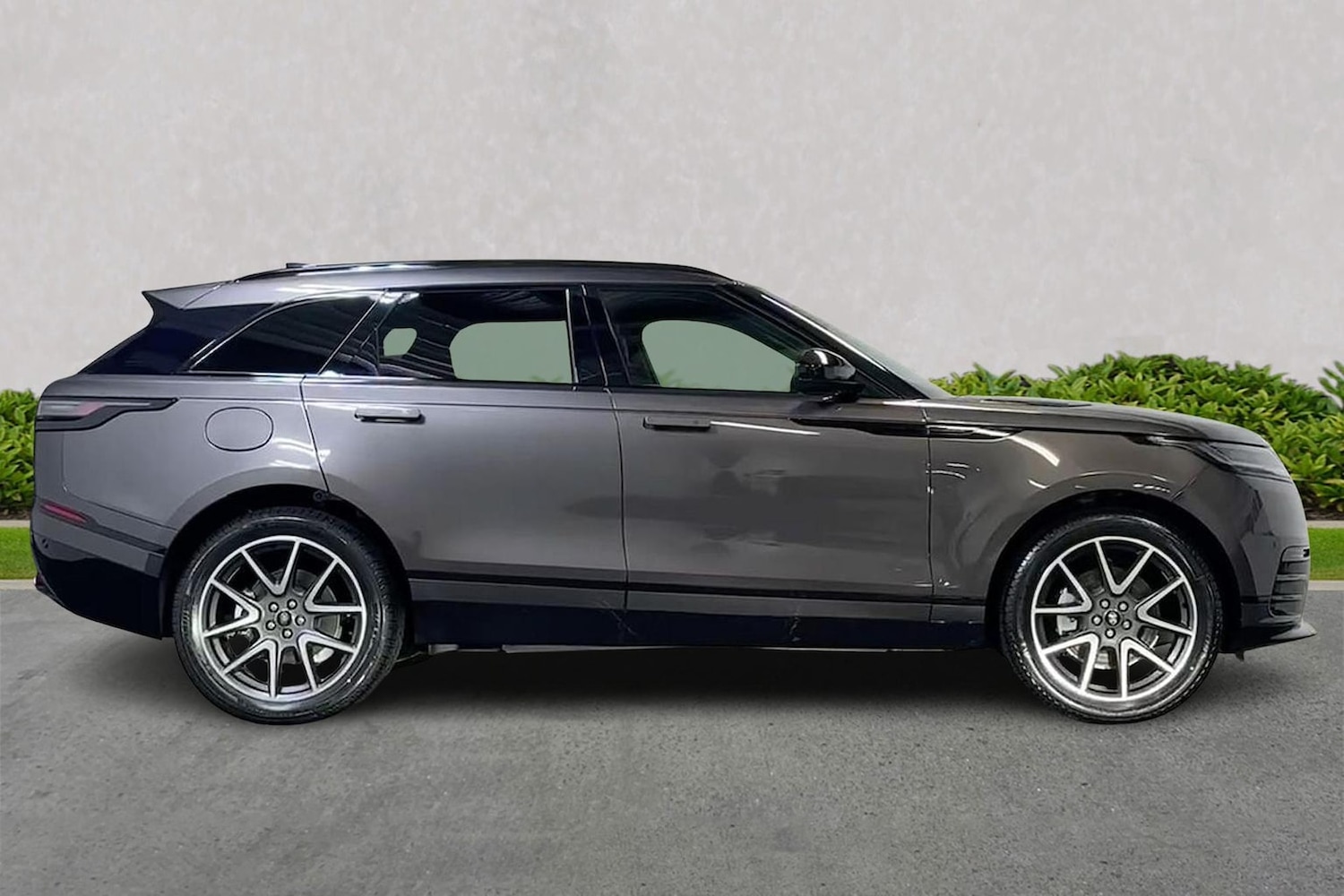 Used Land Rover Range Rover Velar 2026 for sale - 78193298: Photo 3