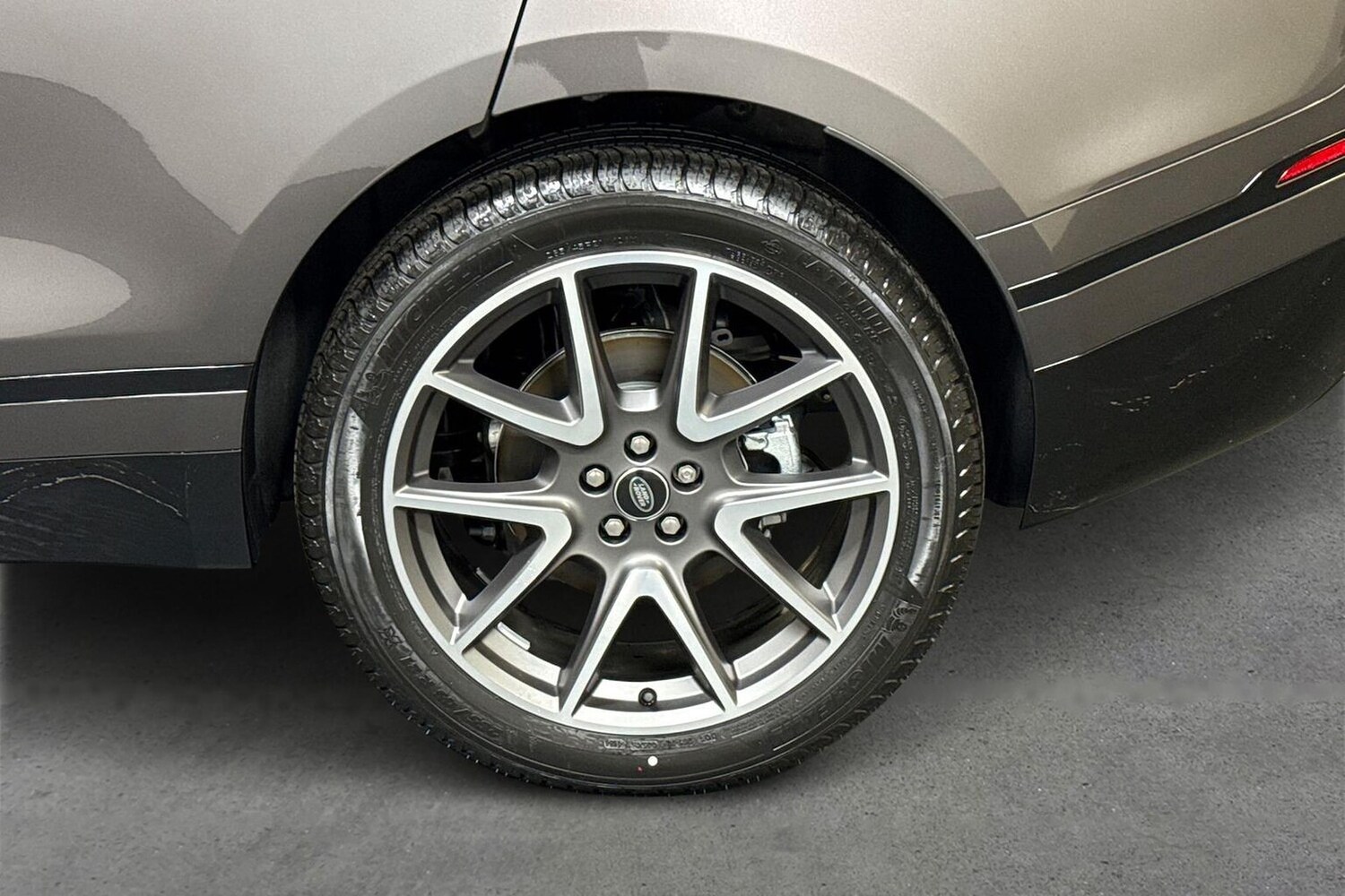 Used Land Rover Range Rover Velar 2026 for sale - 78193298: Photo 6