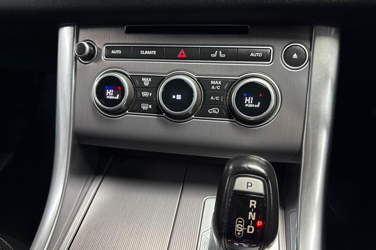 Used Land Rover Range Rover Sport 2017 for sale - 76412504: Photo 12