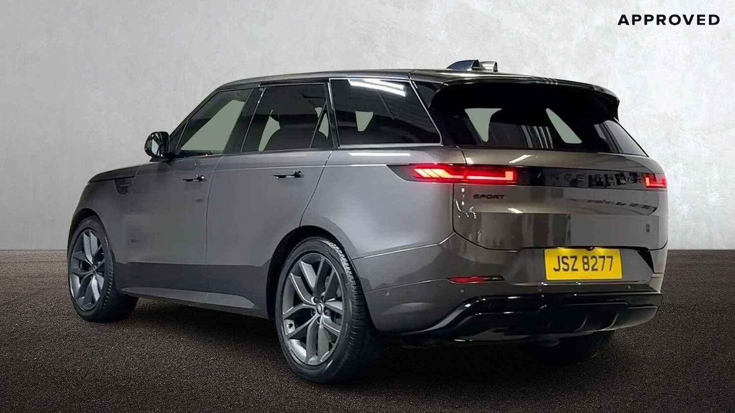 Used Land Rover Range Rover Sport 2024 for sale - 76969022: Photo 2