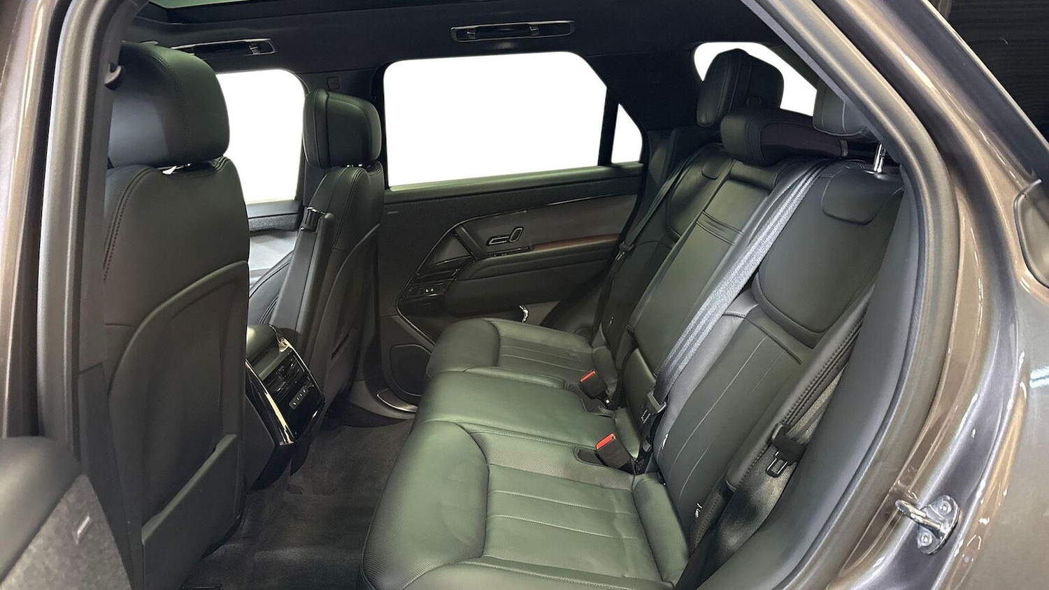 Used Land Rover Range Rover Sport 2024 for sale - 76969022: Photo 4