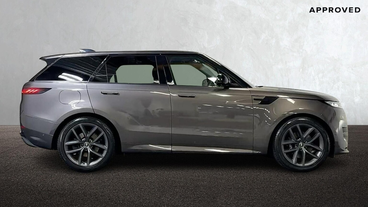 Used Land Rover Range Rover Sport 2024 for sale - 76969022: Photo 5