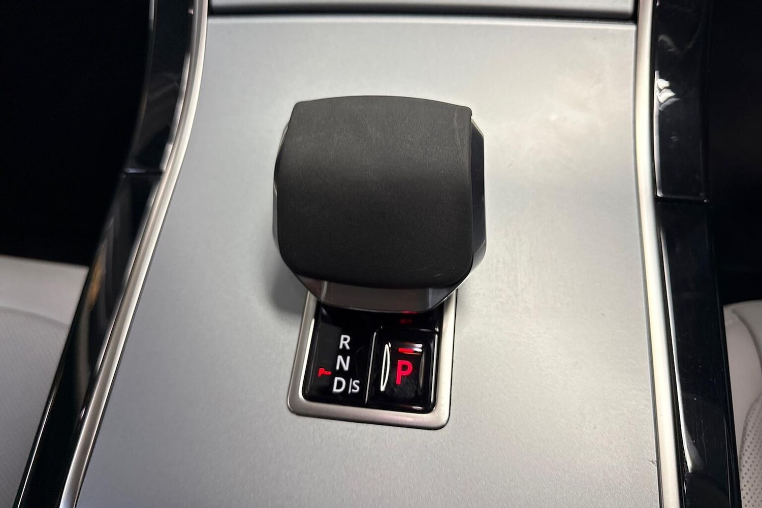 Used Land Rover Range Rover Evoque 2023 for sale - 76403423: Photo 12