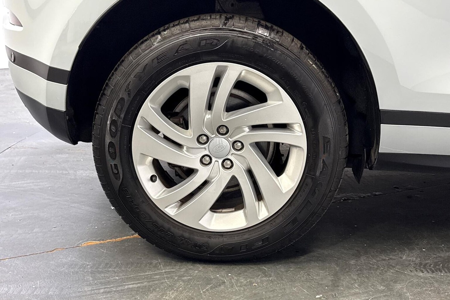 Used Land Rover Range Rover Evoque 2023 for sale - 76403423: Photo 6