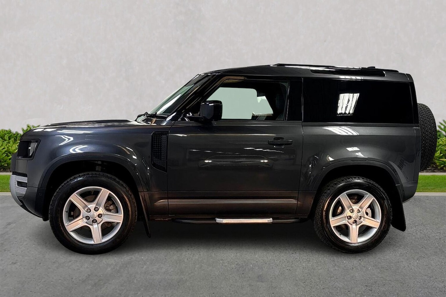 Used Land Rover Defender 2023 for sale - 76353626: Photo 19