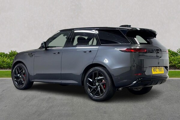 Used Land Rover Range Rover Sport 2025 for sale - 76149601: Photo 2