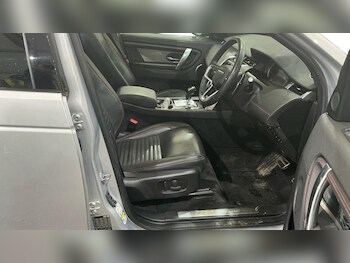 Used Land Rover Discovery Sport 2023 for sale - 78268788: Photo