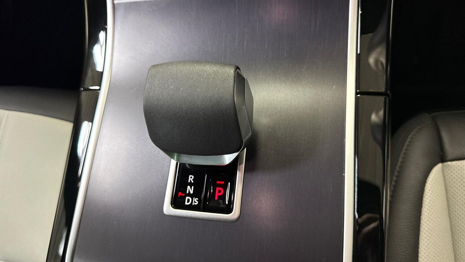 Used Land Rover Range Rover Evoque 2025 for sale - 78191081: Photo 14