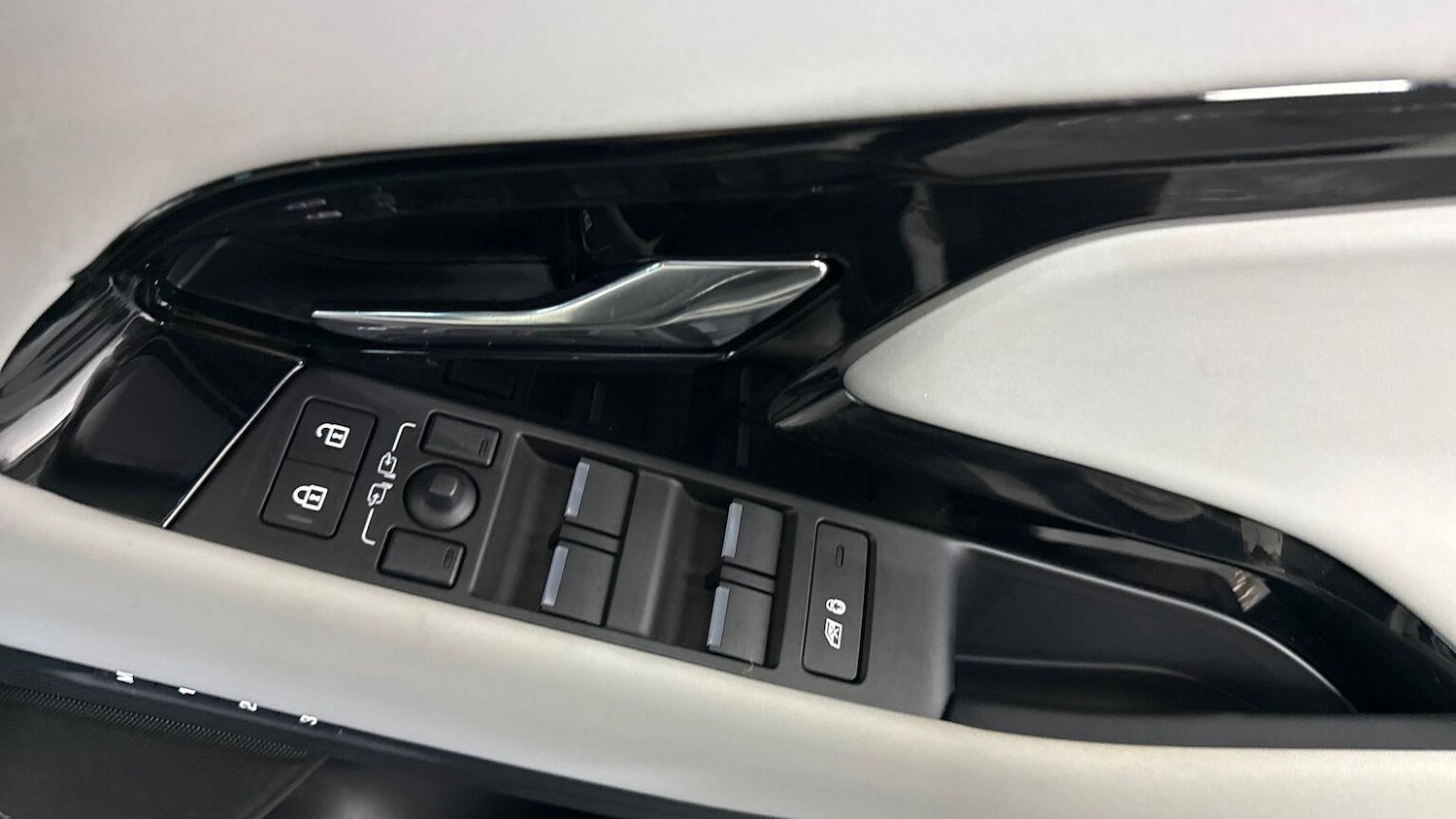 Used Land Rover Range Rover Evoque 2025 for sale - 78191081: Photo 23