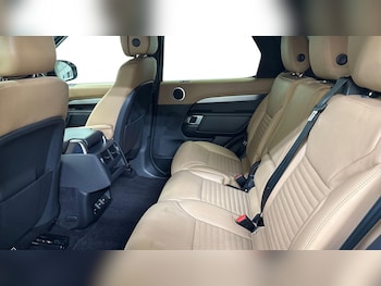 Used Land Rover Discovery 2023 for sale - 78545872: Photo
