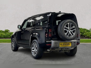 Used Land Rover Defender 2023 for sale - 75484910: Photo