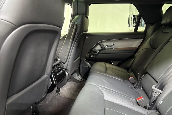 Used Land Rover Range Rover Sport 2023 for sale - 76182458: Photo 16