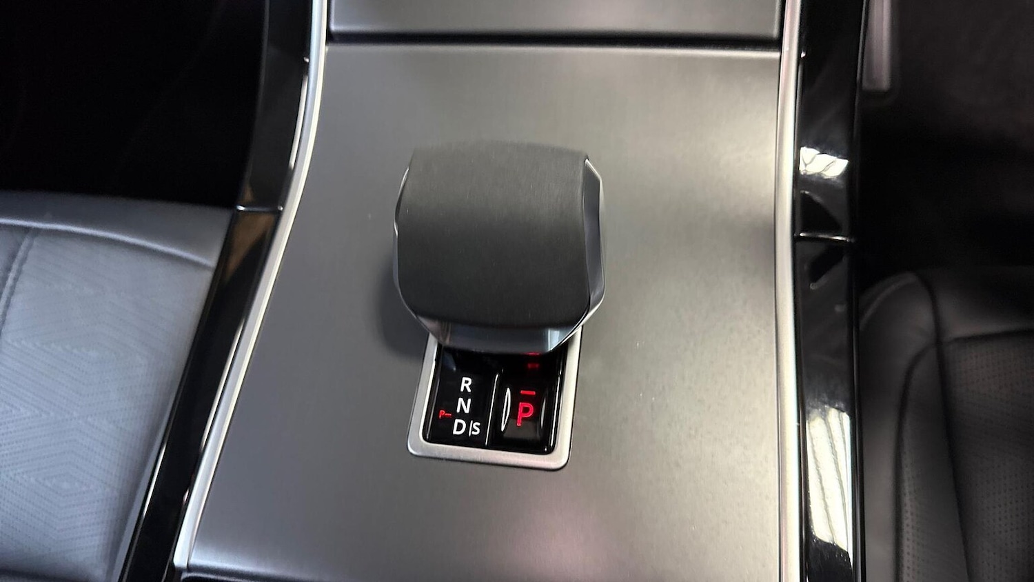 Used Land Rover Range Rover Evoque 2023 for sale - 76559742: Photo 13